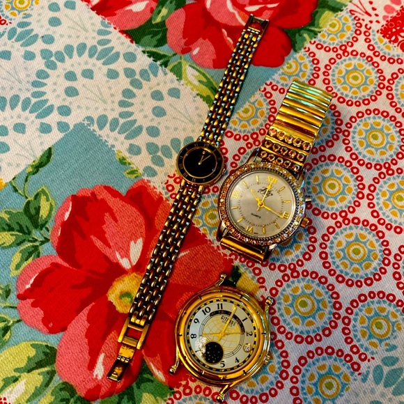 Two watches Gitano and Elgin ladies watches
